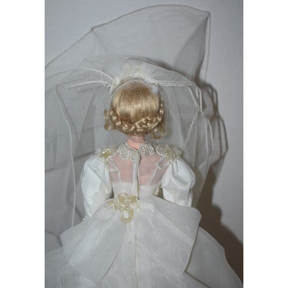 Monique Bride Doll from Forever Starts Today Collection Ashton-Drake COA - Picture 4 of 13